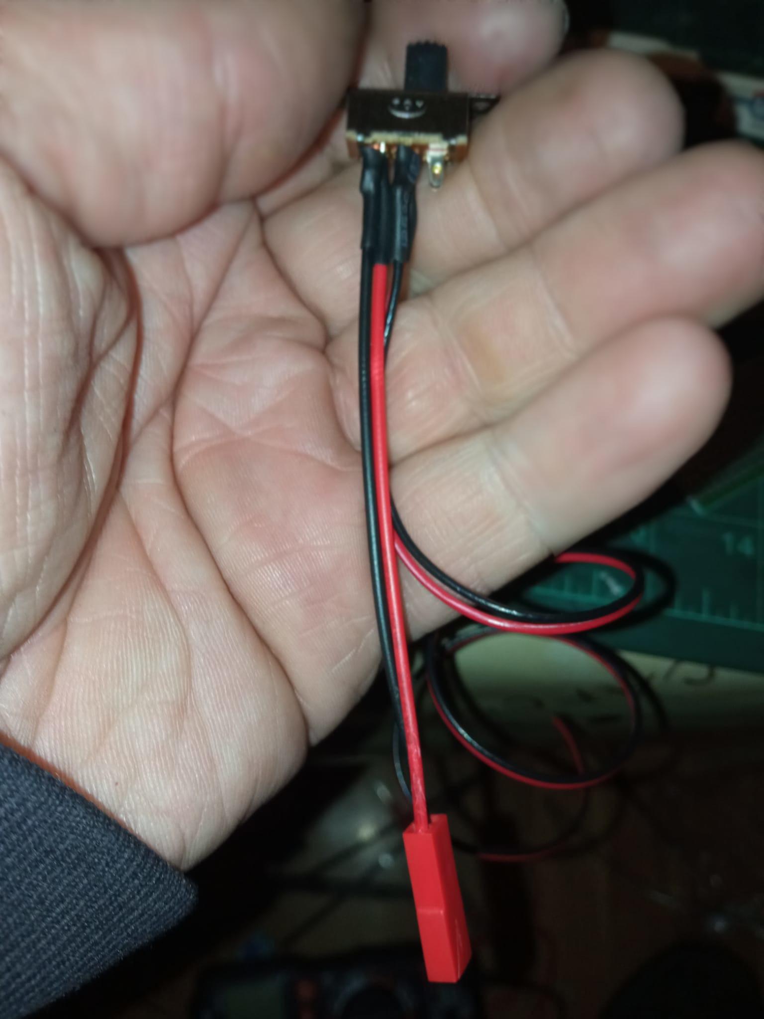Interruptor leds cableado 2.jpeg