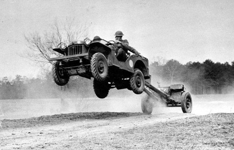 Jeep and Field Gun Jumping 1.jpg