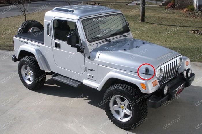 Jeep-Wrangler-Install-LED-headlights-switchback-01.jpg