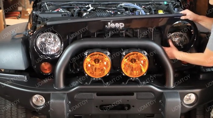 Jeep-Wrangler-LED-Headlights-01.jpg