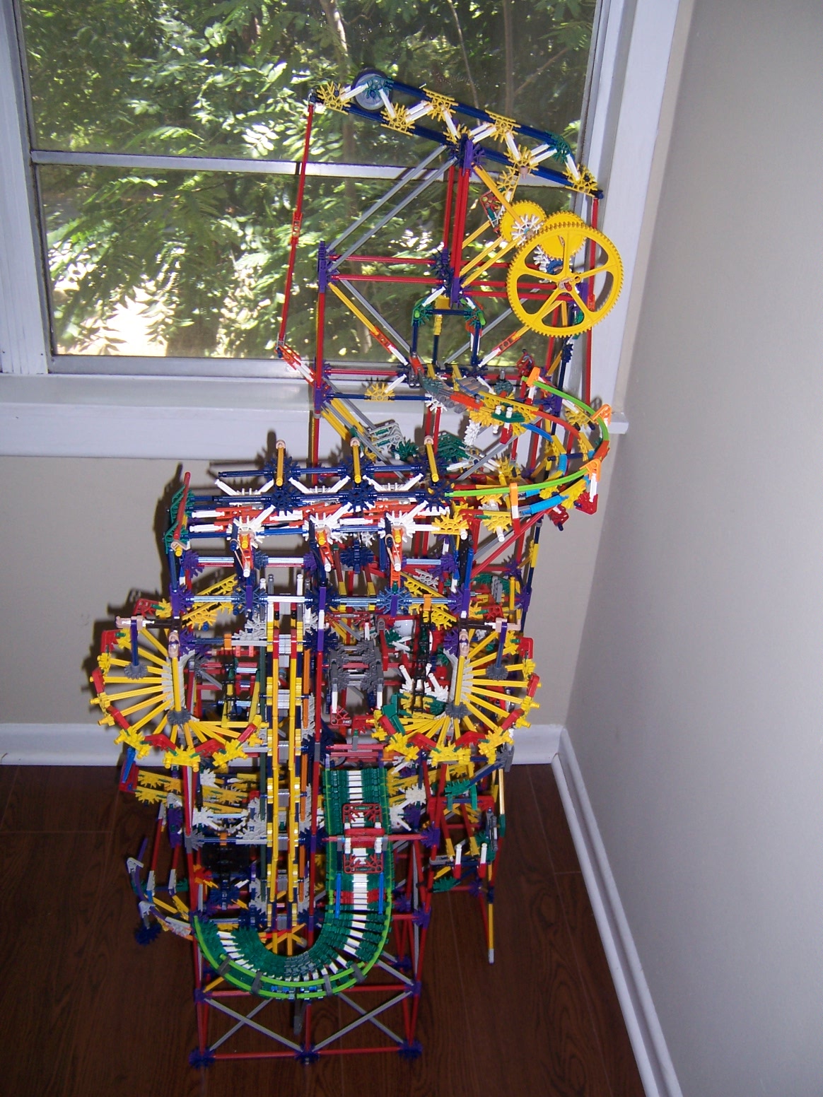 Knex Ball Machine Parallax 001.jpg