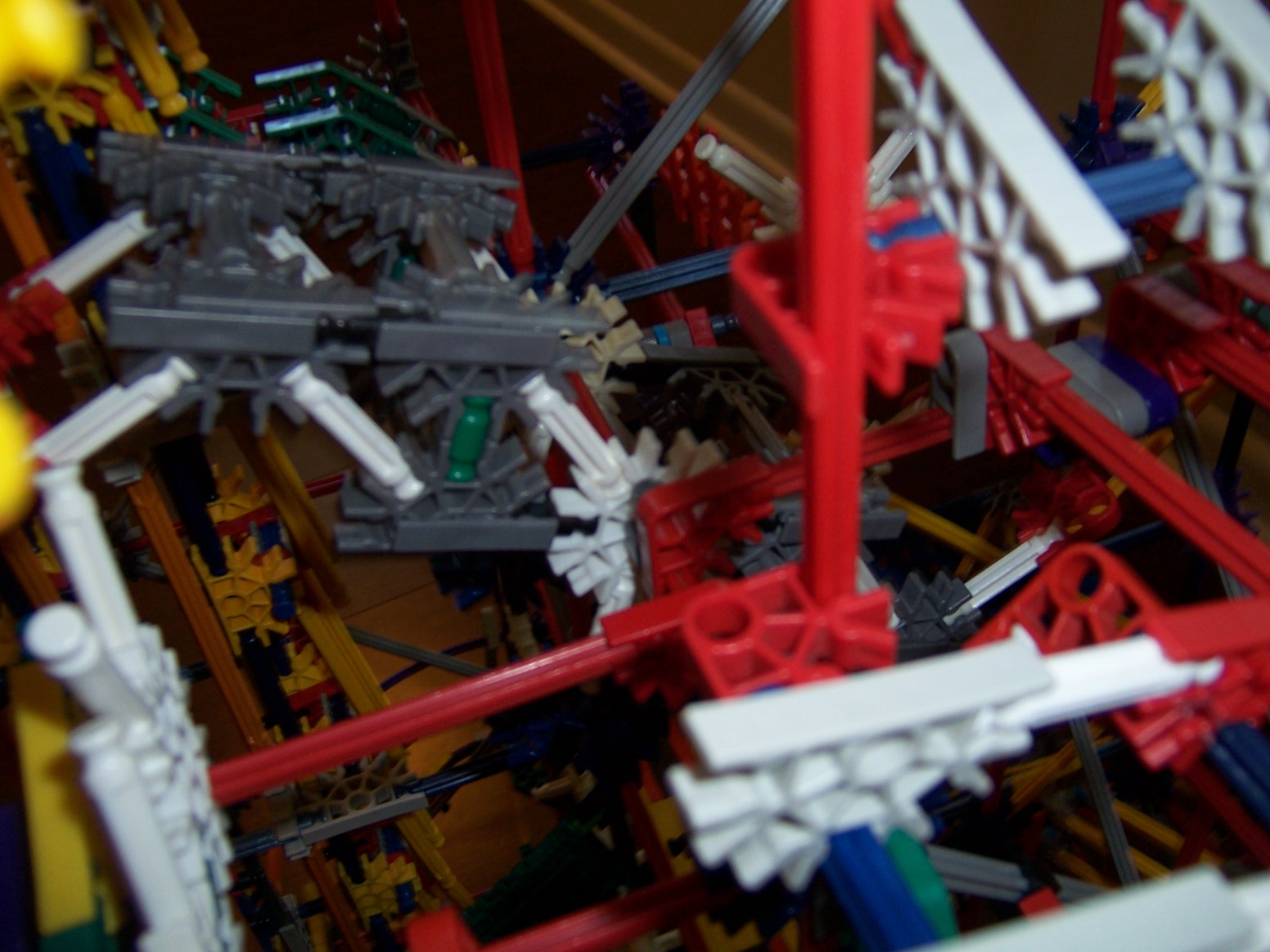 Knex Ball Machine Parallax 070.jpg