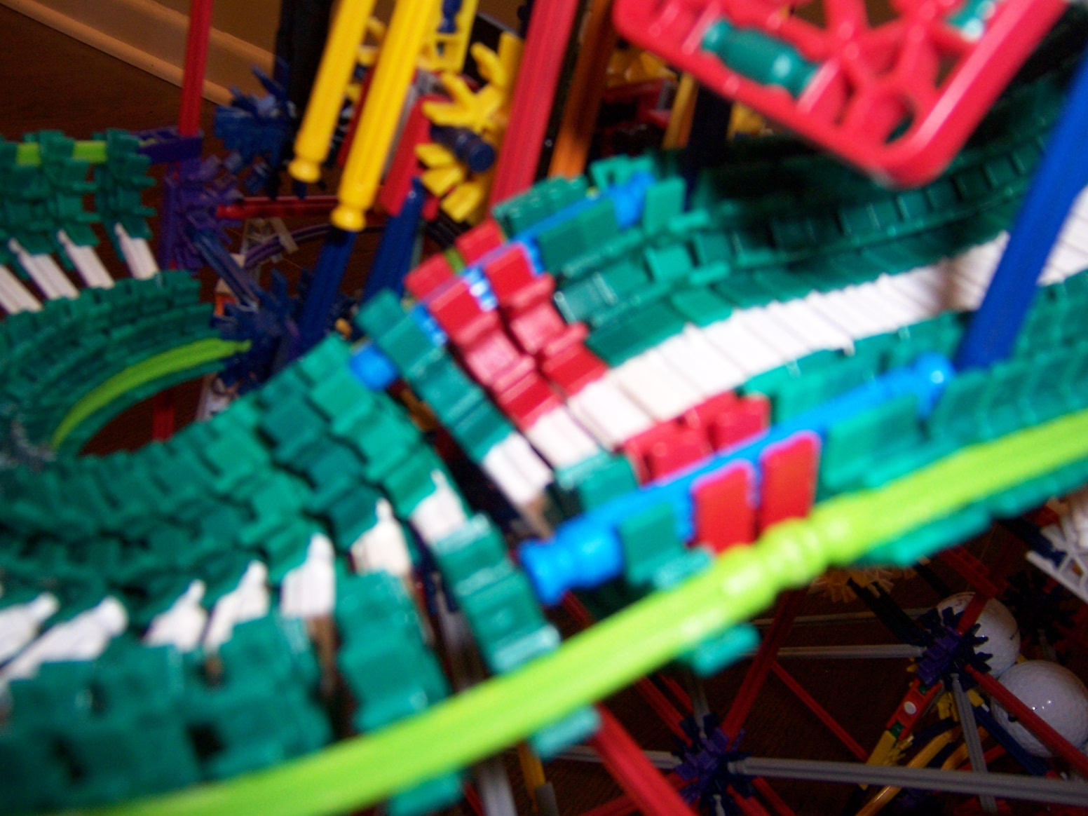 Knex Ball Machine Parallax 076.jpg