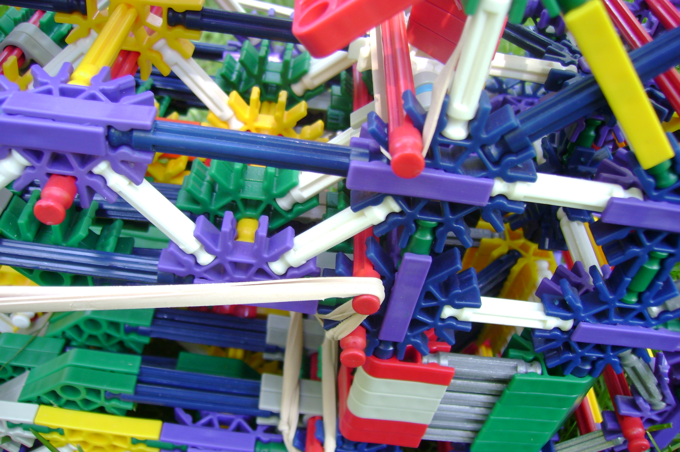 Knex Cannon--- Ammo and firing 002.jpg