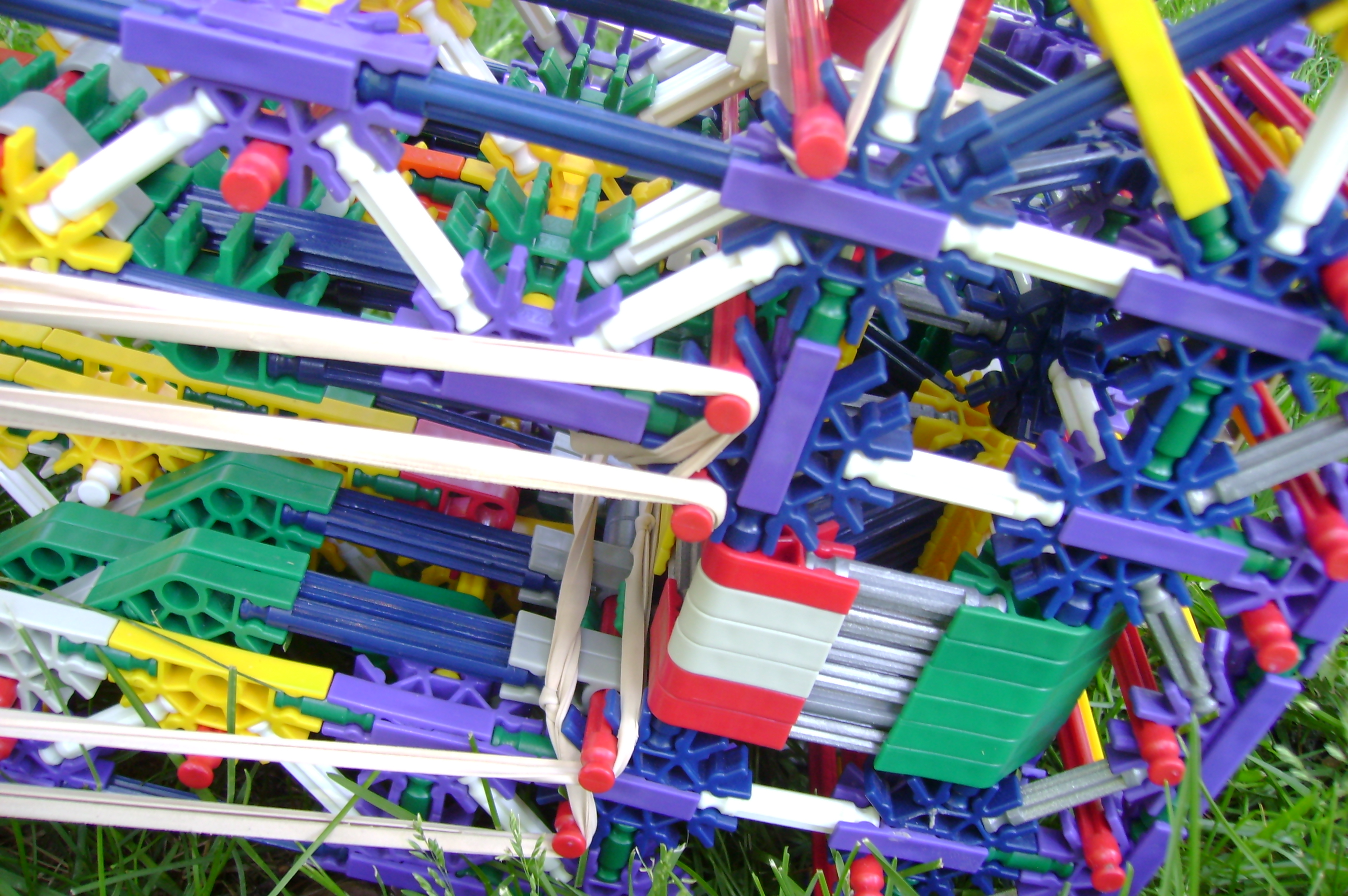 Knex Cannon--- Ammo and firing 003.jpg