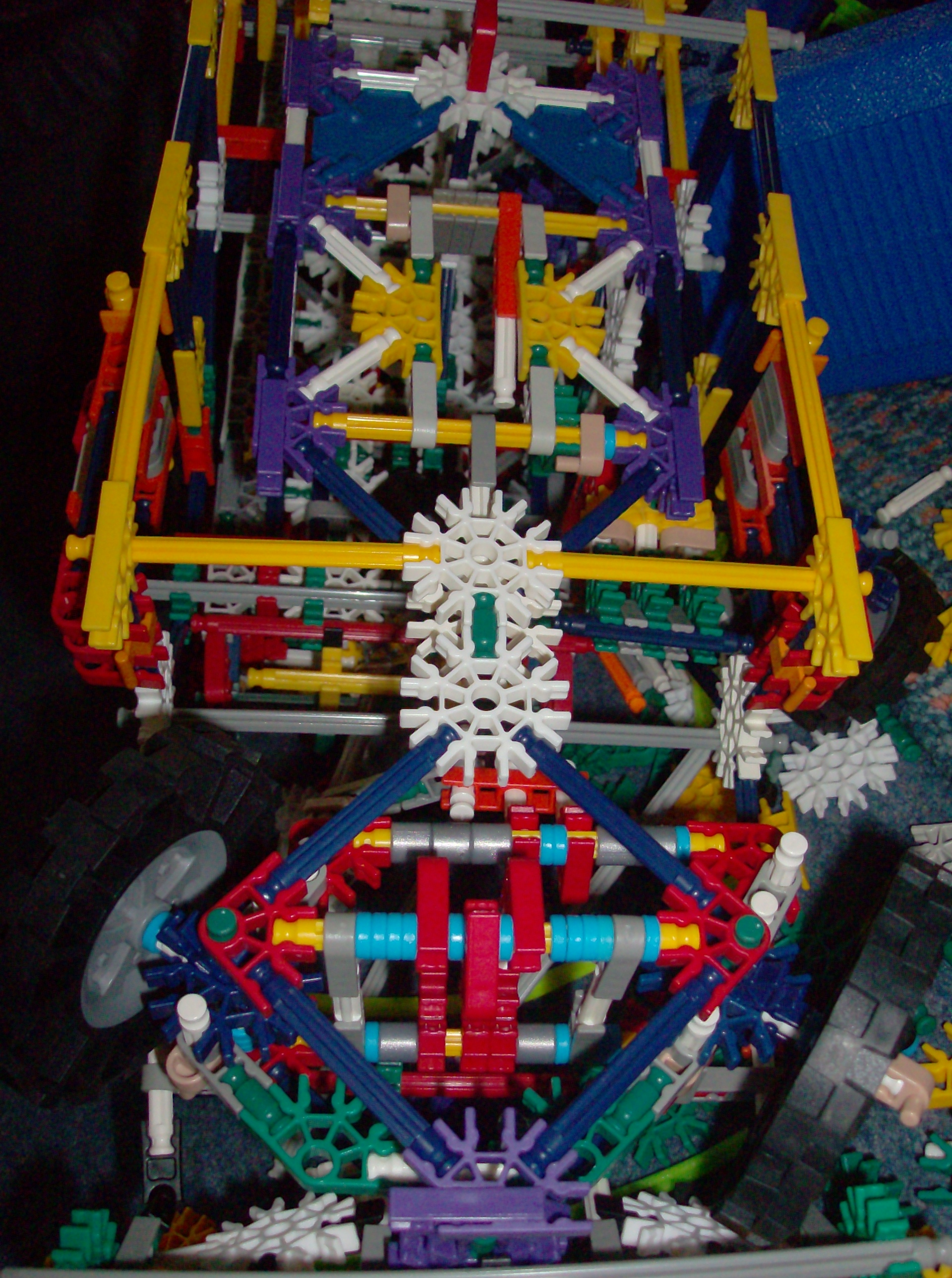 Knex Vehicle  (12).JPG