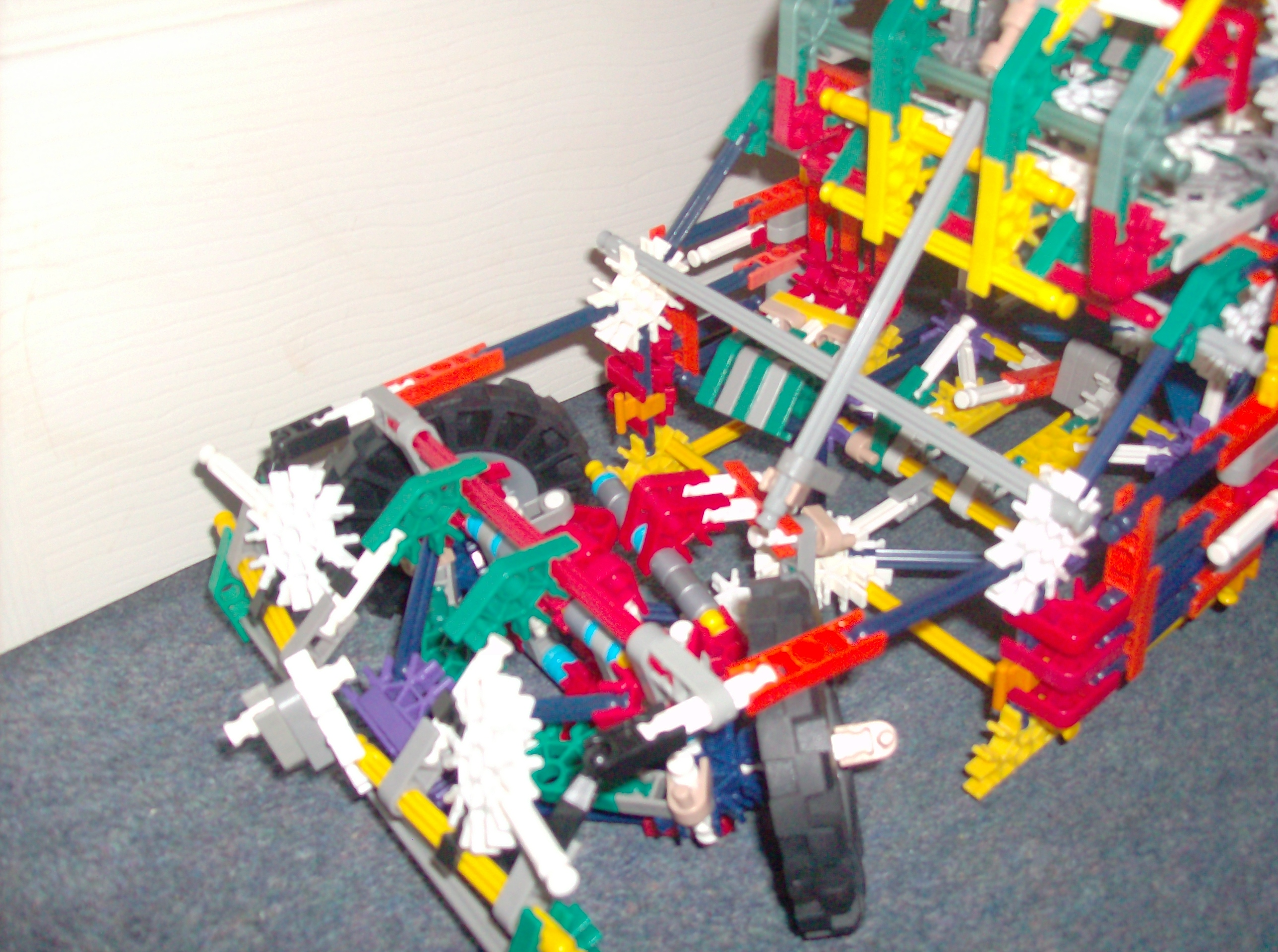 Knex Vehicle  (13).JPG