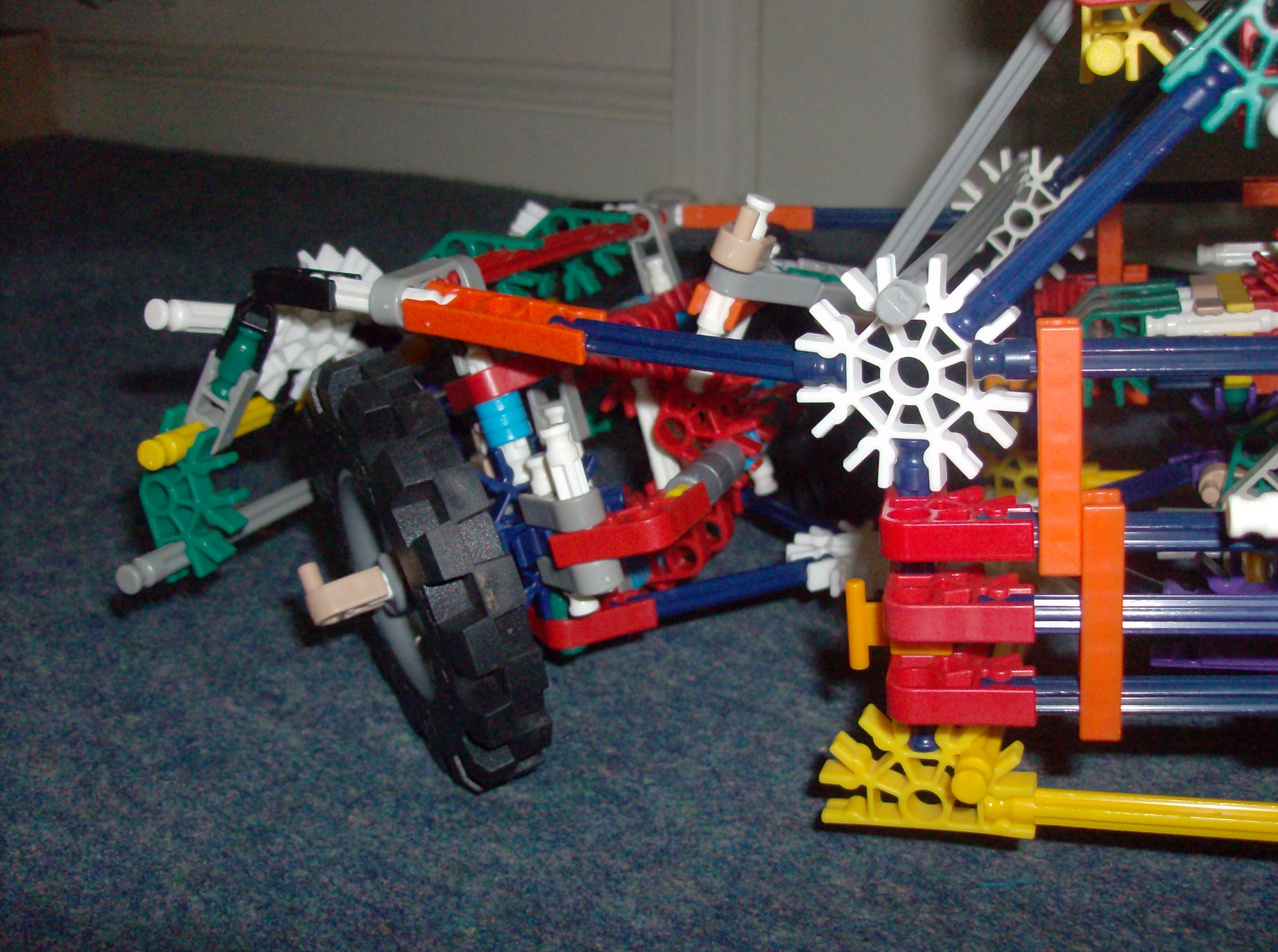 Knex Vehicle  (17).JPG