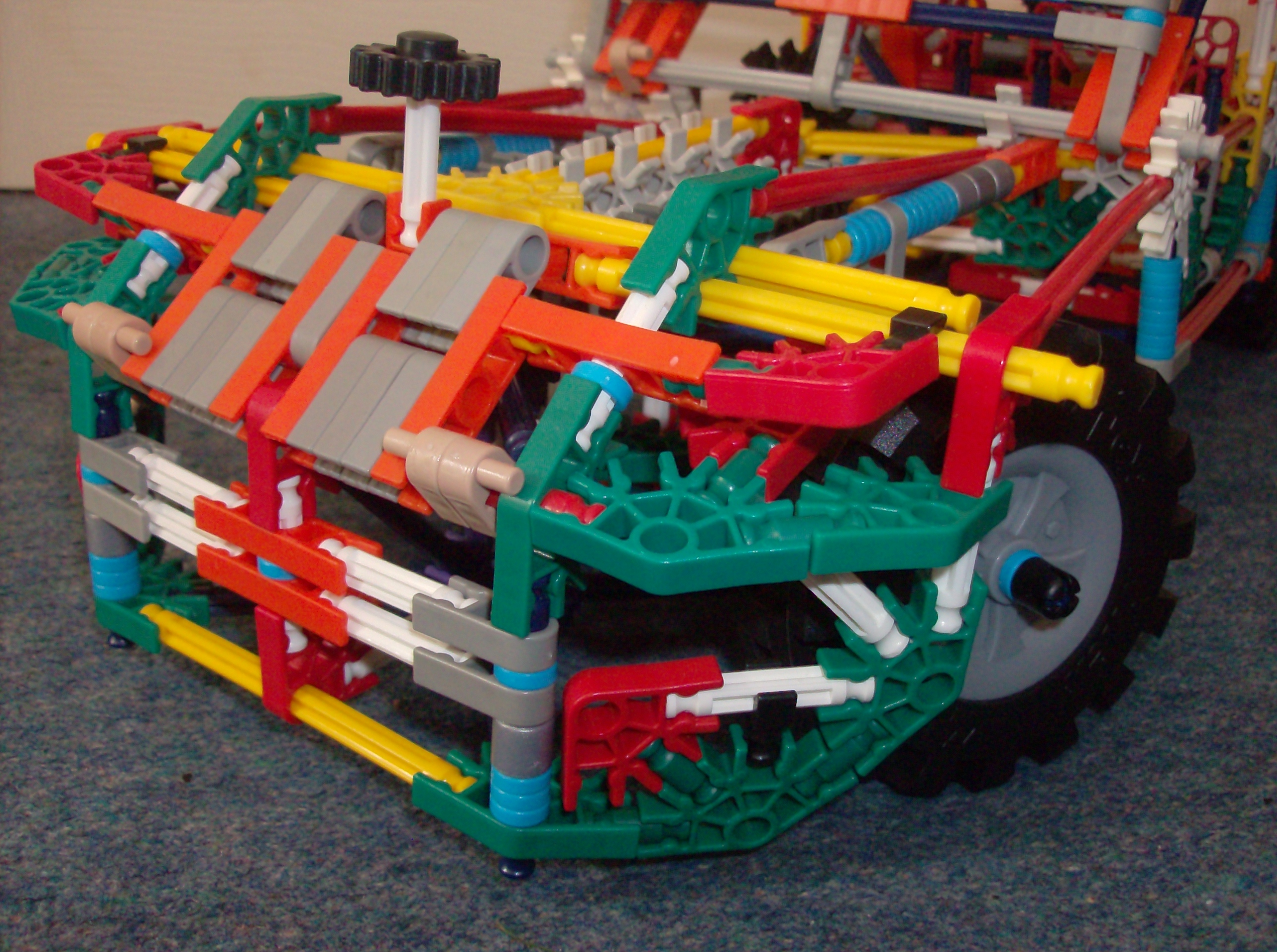 Knex car (16).JPG