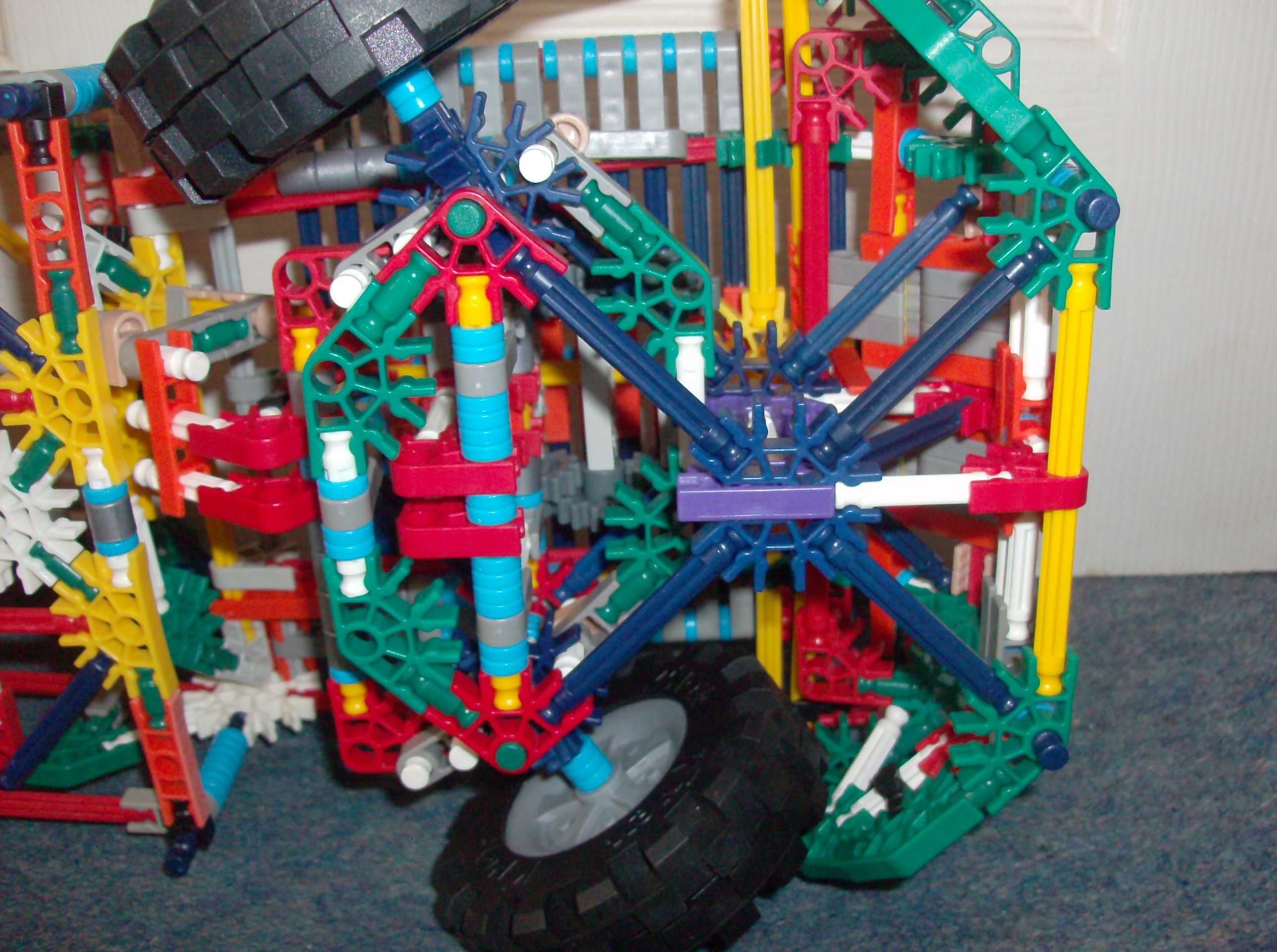 Knex car (2).JPG