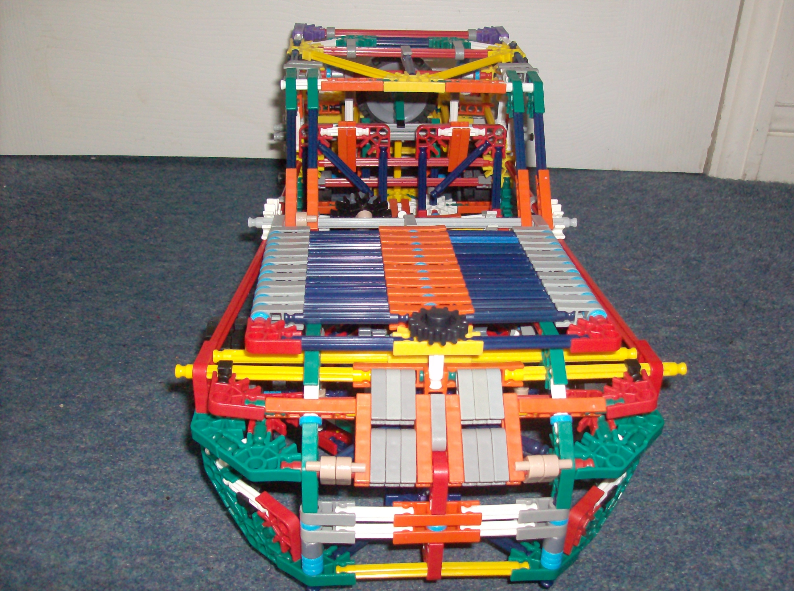 Knex car (7).JPG