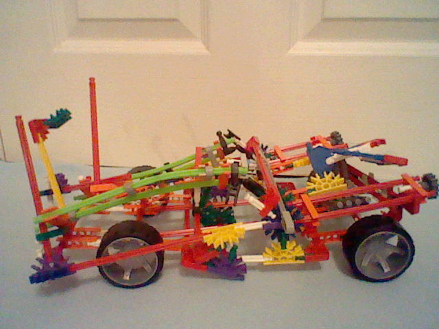 Knex car crash (6).JPG