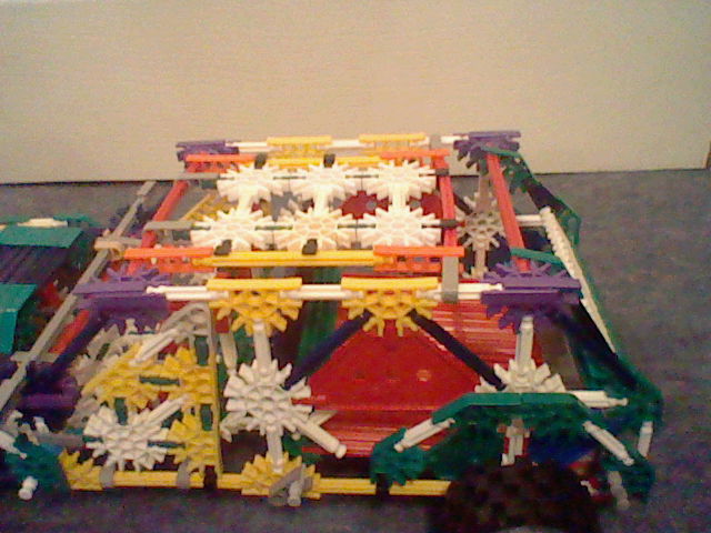 Knex car with large boot space (16).JPG