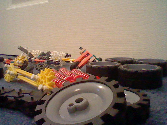 Knex car with large boot space (23).JPG