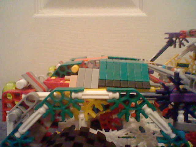 Knex car with large boot space (25).JPG