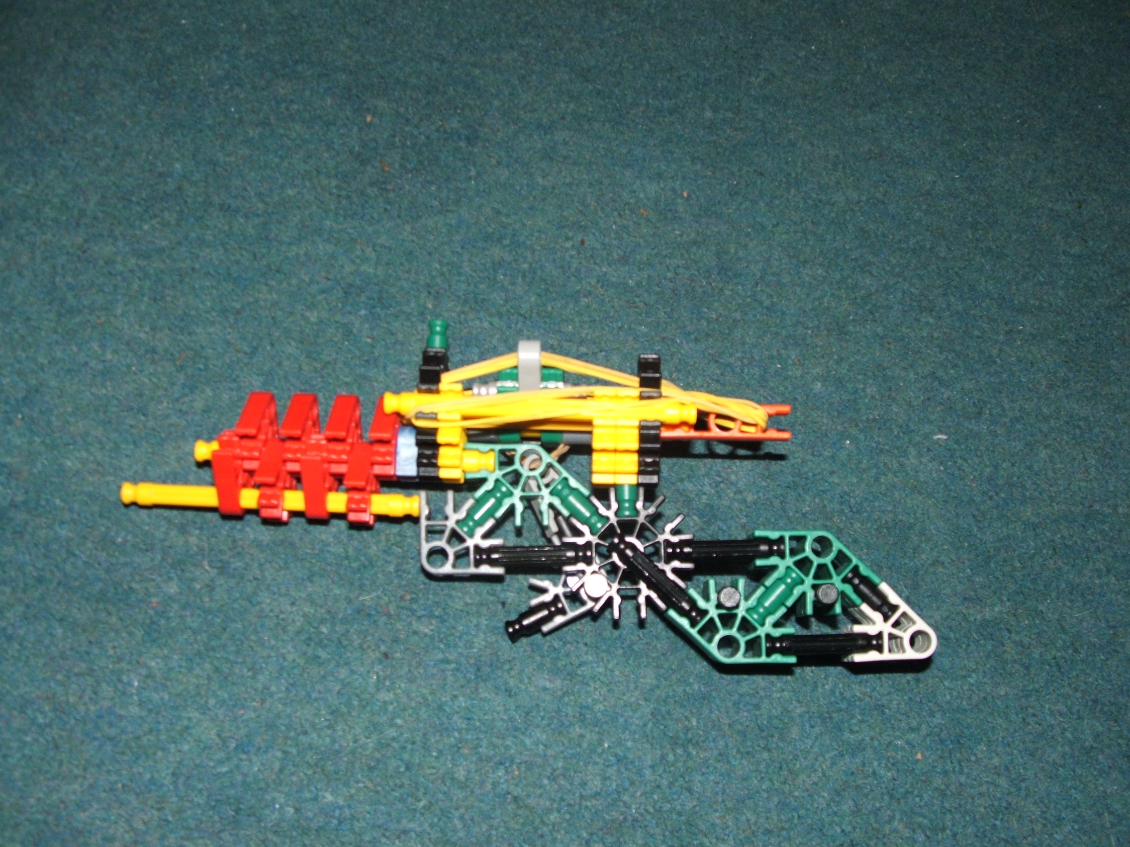 Knex pistol pictures 001.jpg