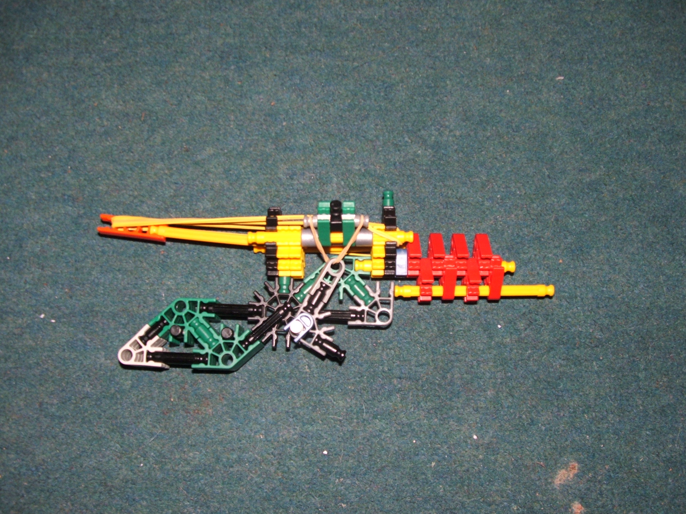 Knex pistol pictures 002.jpg