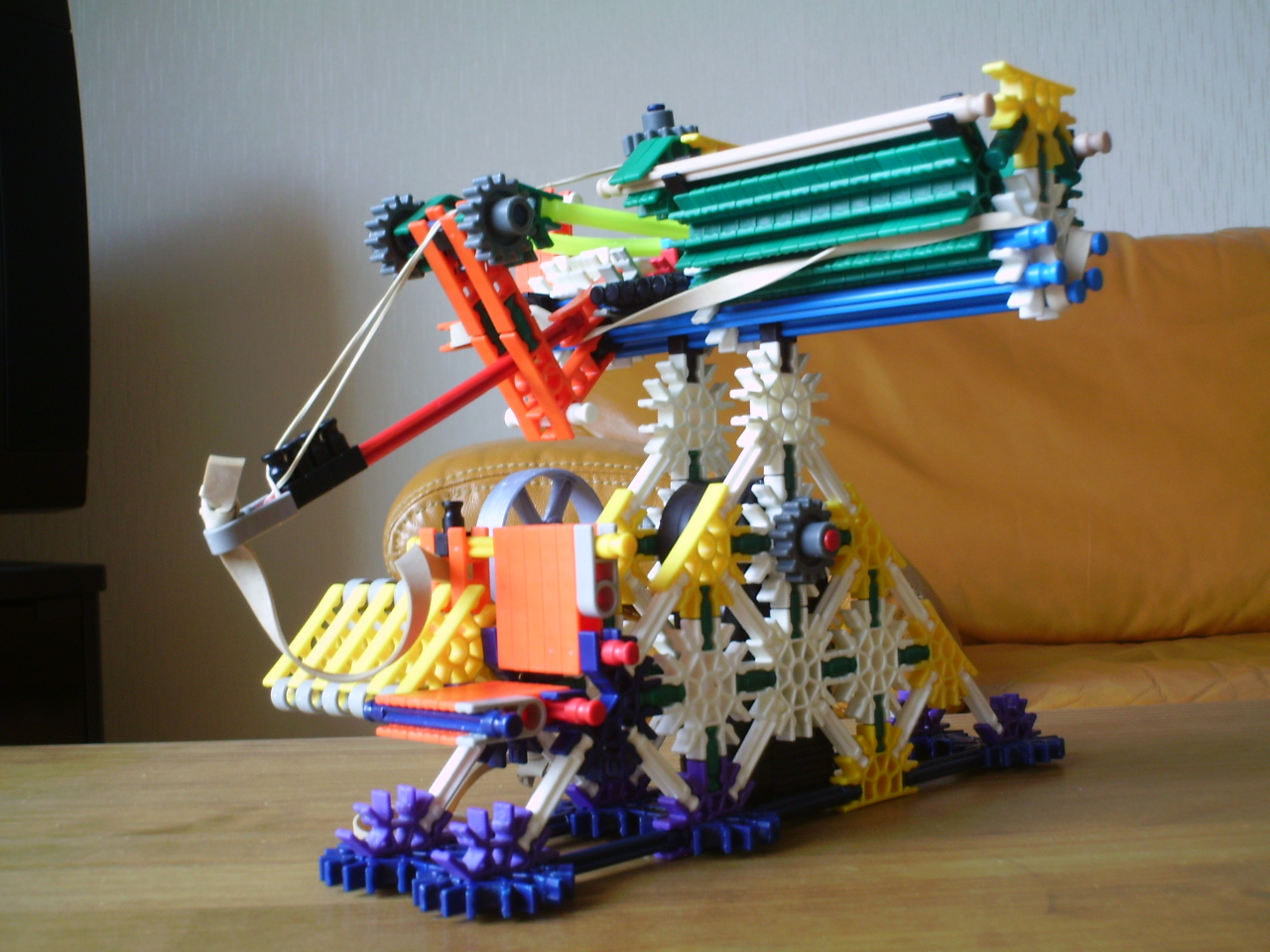 Knex time bomb 052.jpg