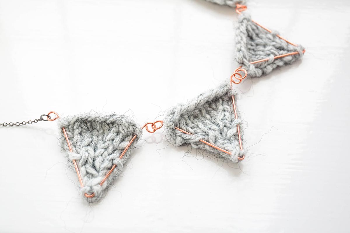 Knitted Necklace 3p.jpg