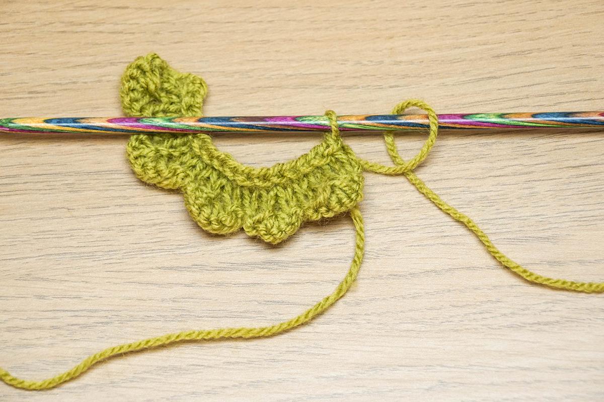 Knitted Necklace 5h.jpg