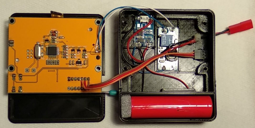 LCR-T4 transistor tester componenti saldati.jpg