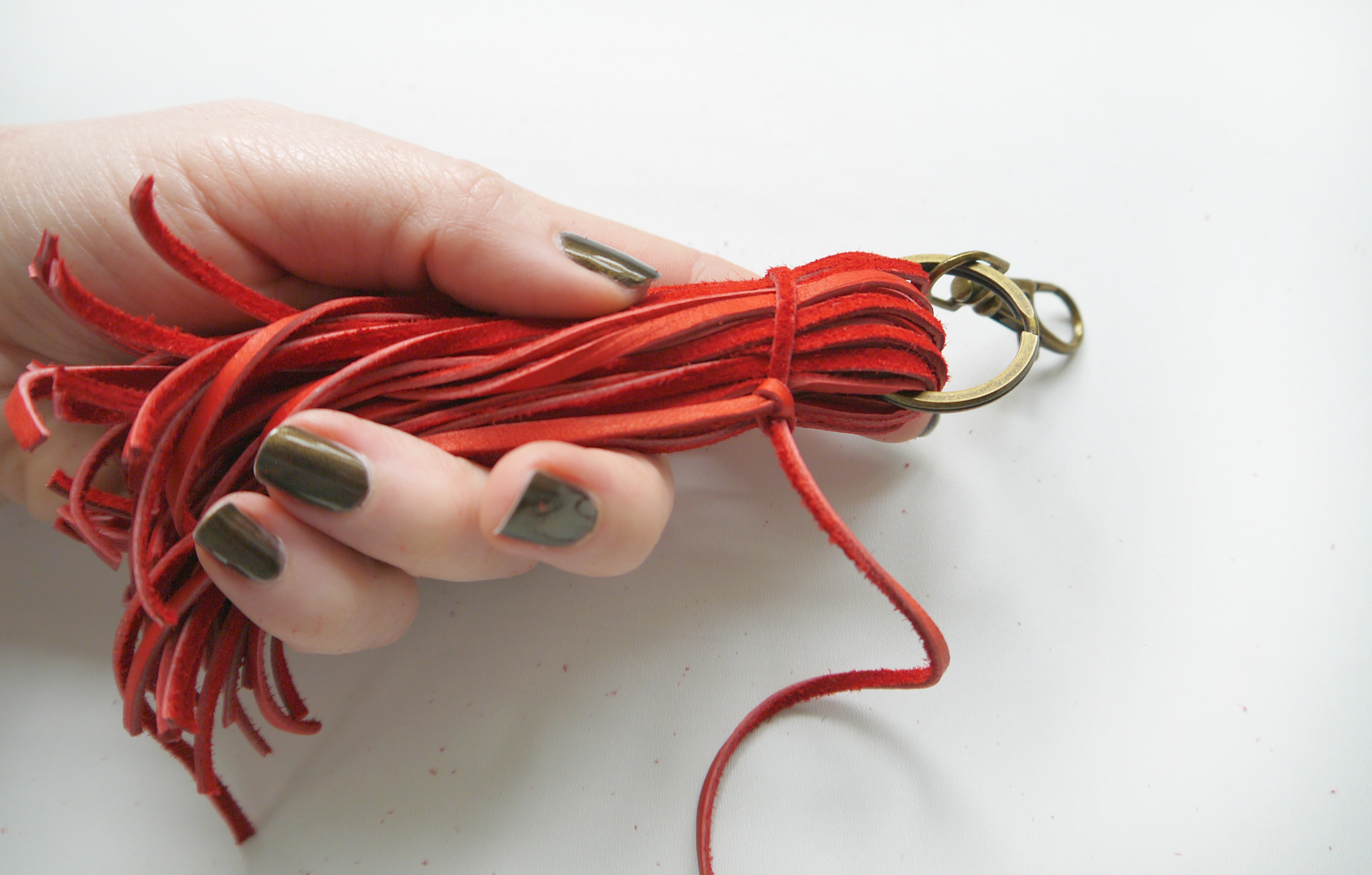 LEATHER TASSLE - STEP 7.jpg