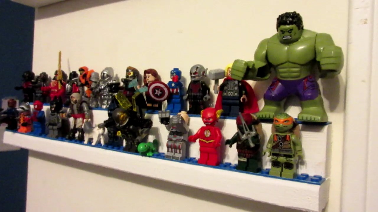 LEGO Display Shelf 1.jpg