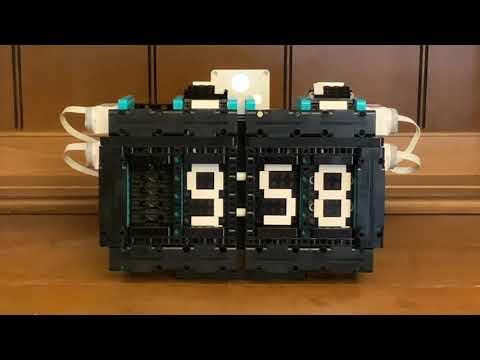 LEGO Mindstorms Robot Inventor Digital Clock