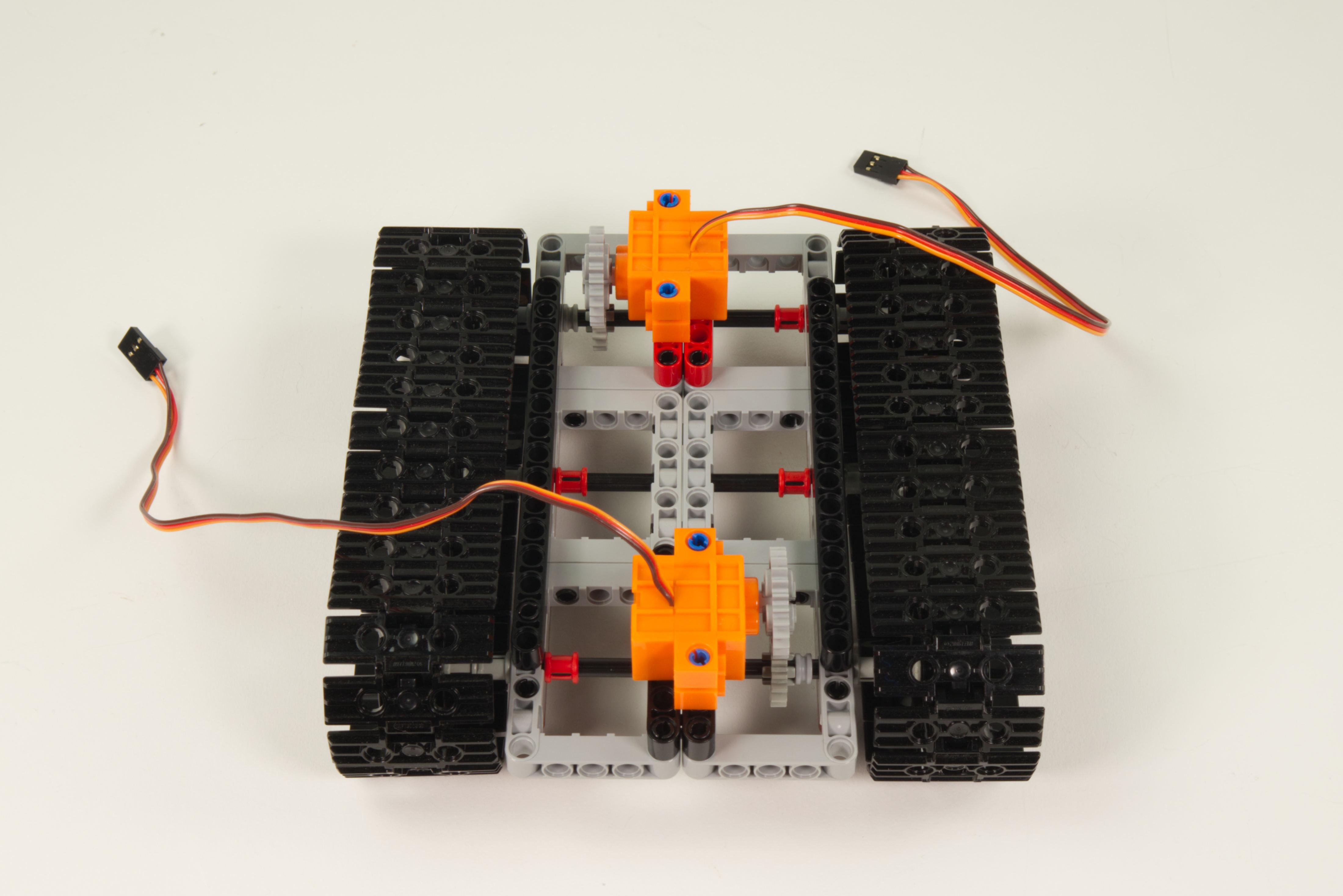LEGO Tank-2426.jpg