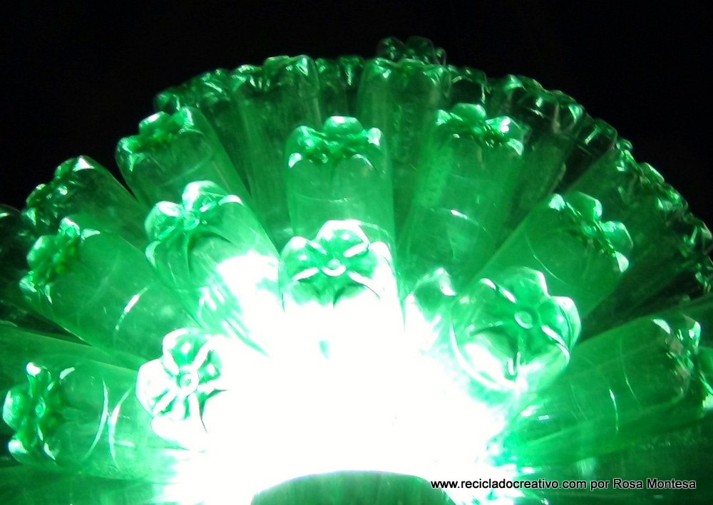 Lamp made out of 125 recycled plastic bottles (34).JPG