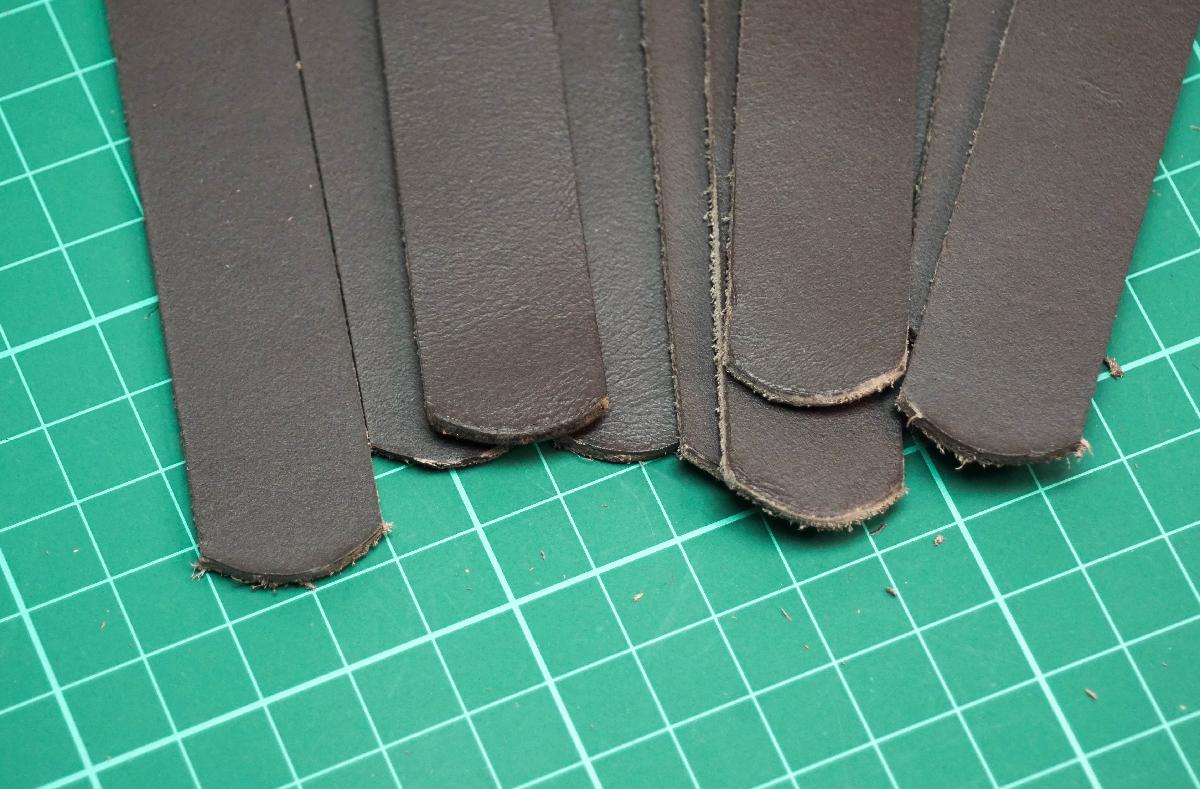 Leather Yarn Holder 1k.jpg
