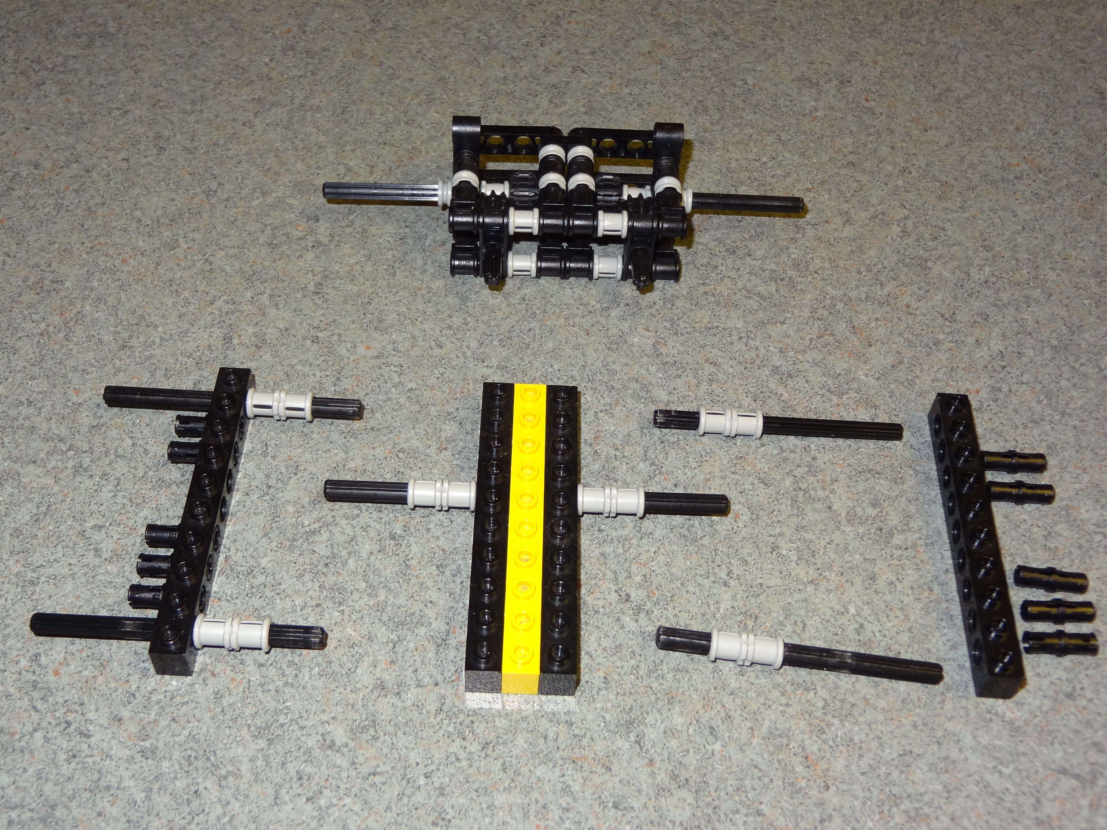 Lego RC Track Rover - 16.jpg