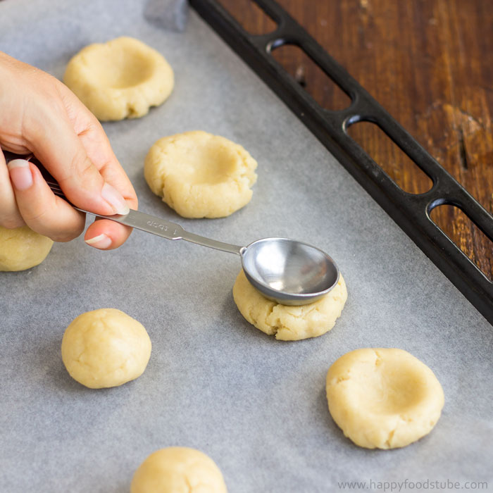 Lemon-Curd-Thumbprint-Cookies-Step-by-Step.jpg