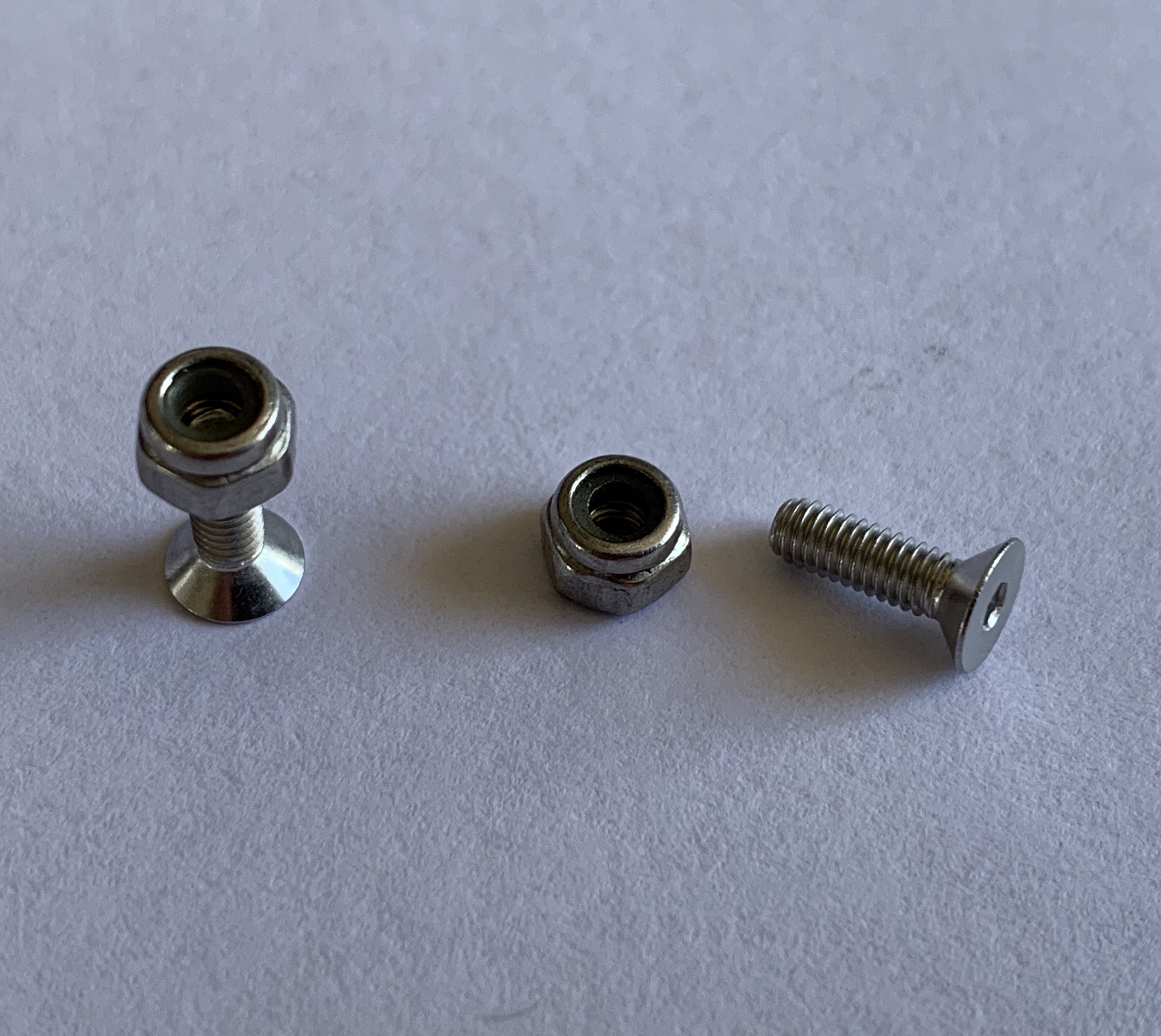 M2.5 x8mm Countersunk screw and nut.jpg