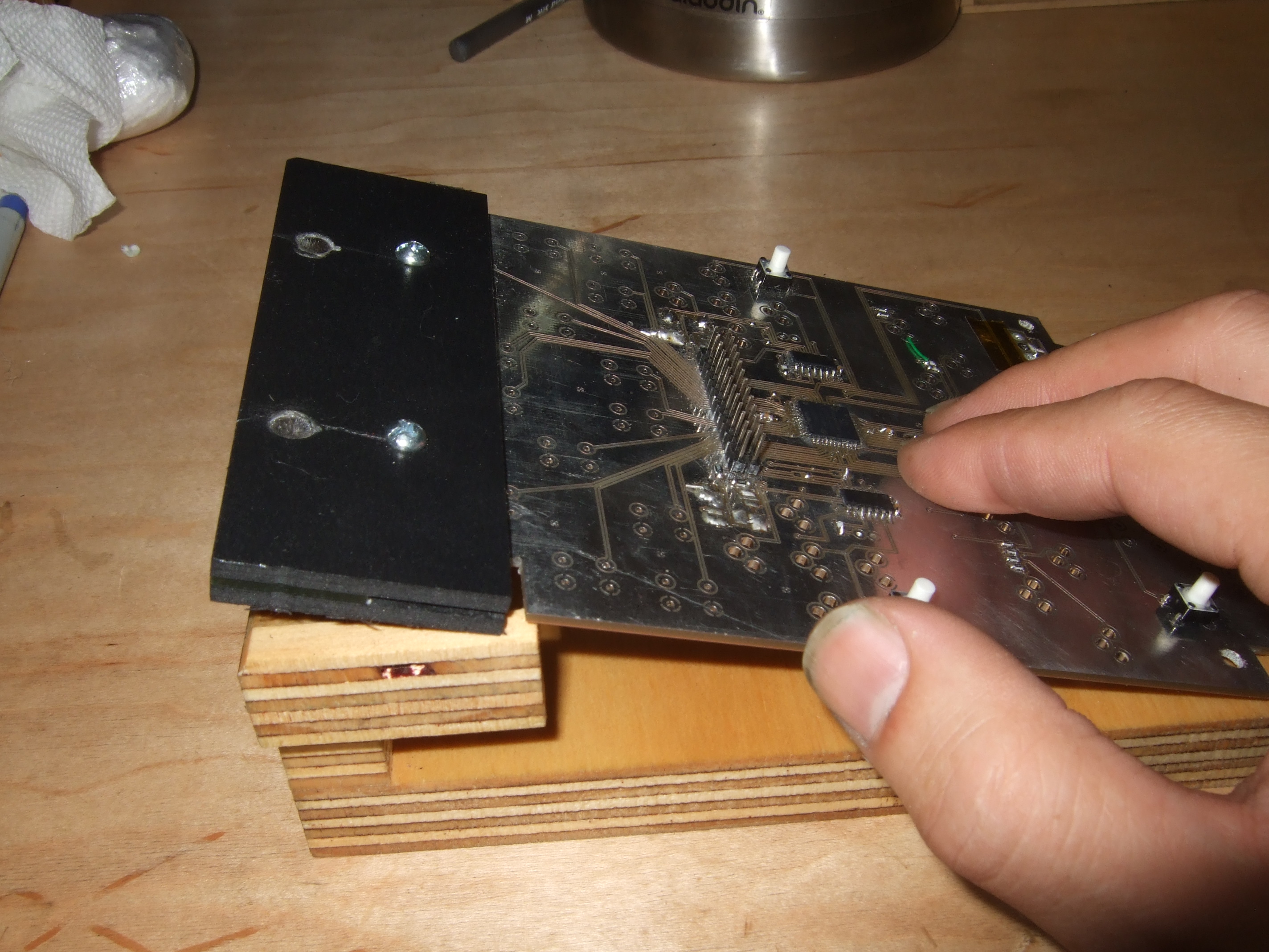 MAgnetic PCB Holder (10).JPG