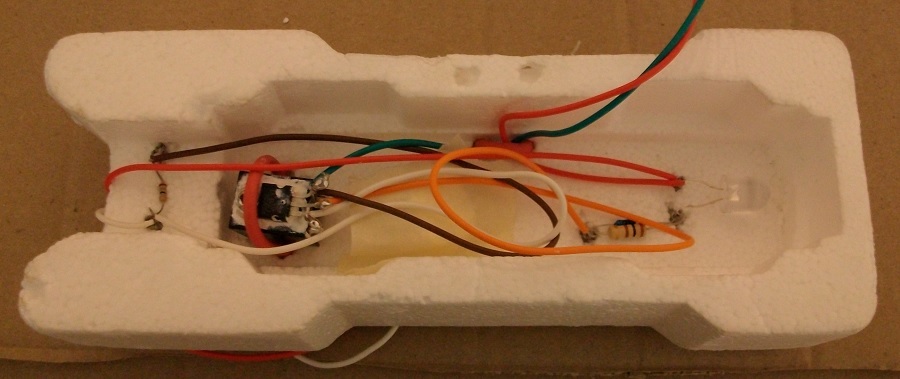 MOSFET Touch Lamp 04 Step 03 Encasement.jpg