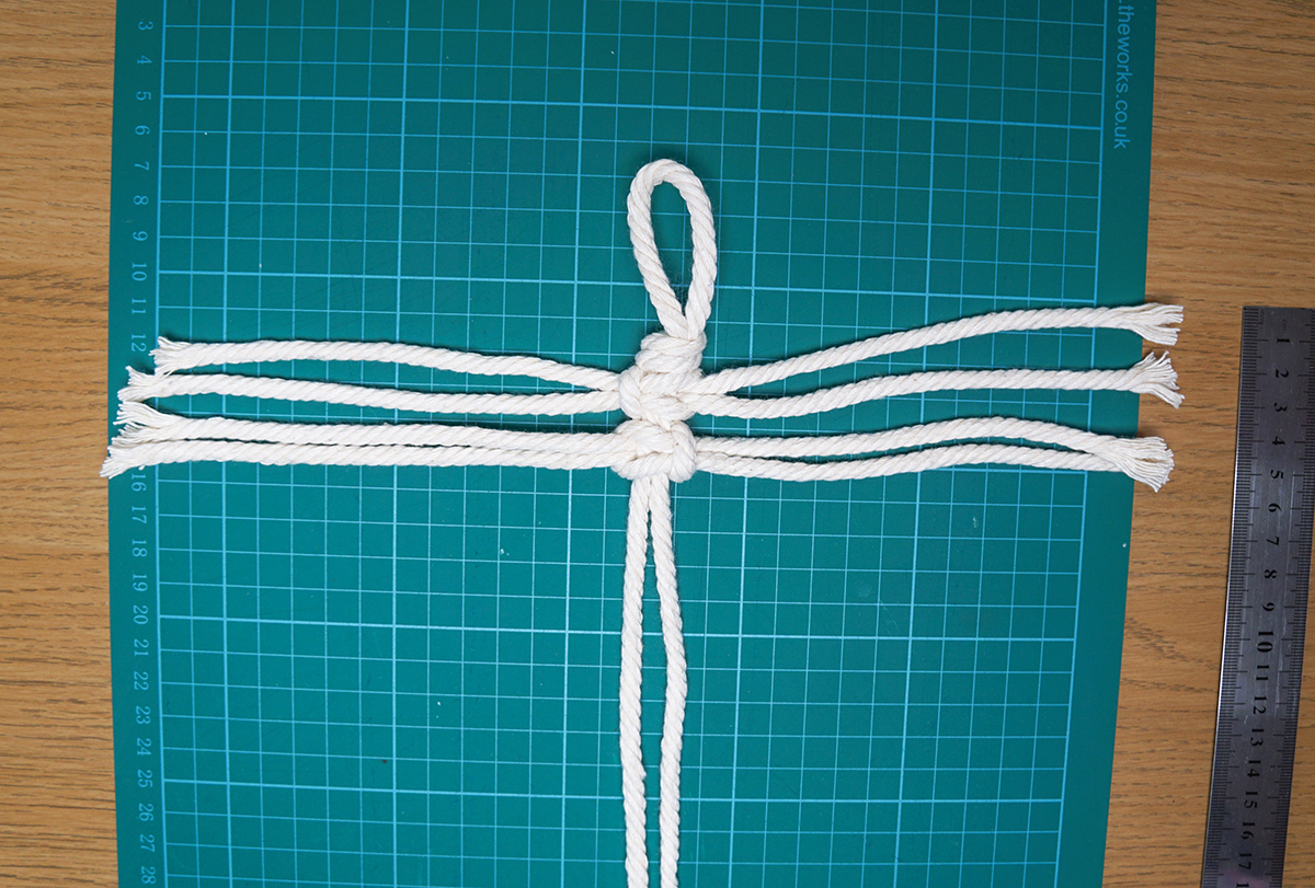 Macrame Feather 16.jpg