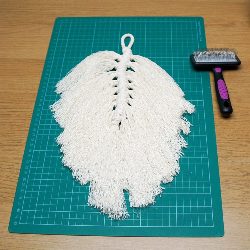 Macrame Feather 38.jpg