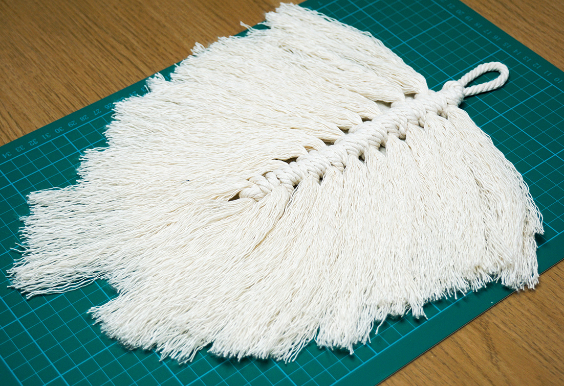 Macrame Feather 42.jpg