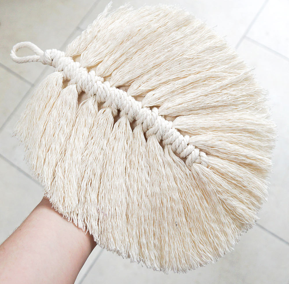 Macrame Feather 48.jpg