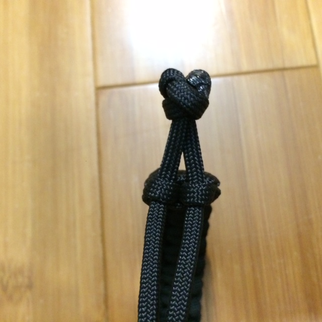 Mad Max Paracord Bracelet 1 (15).JPG