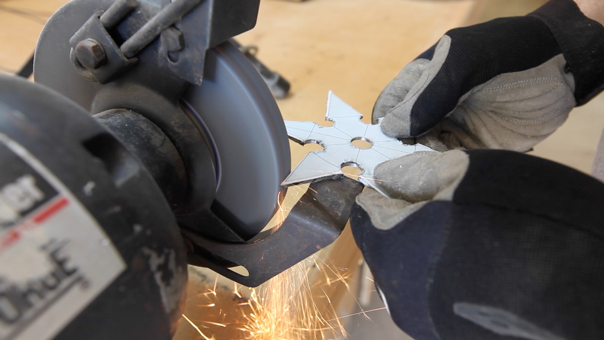 Make a Throwing Star from a Saw Blade 0012.jpg