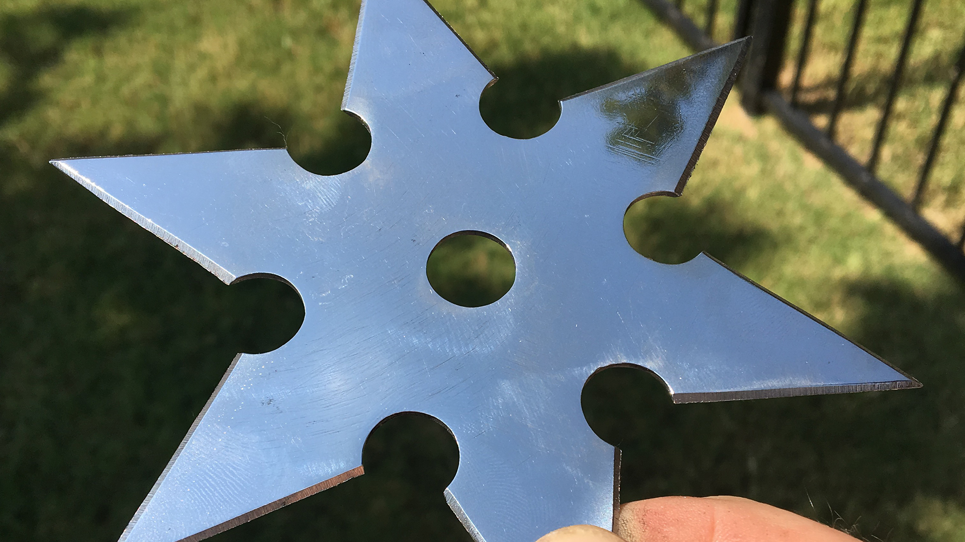 Make a Throwing Star from a Saw Blade 0020.jpg