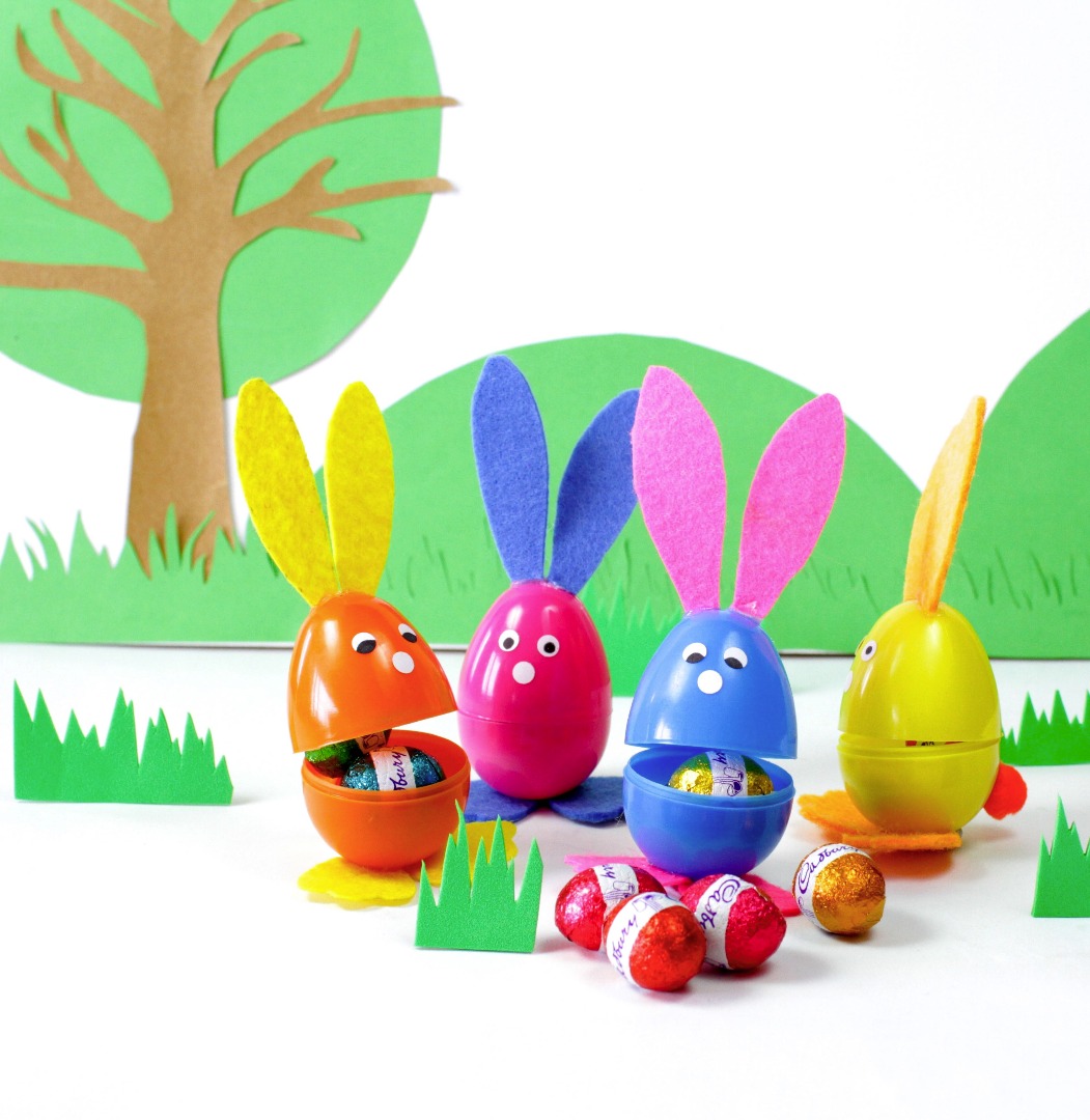 Make these adorable bunnies out of plastic eggs for Easter..jpg