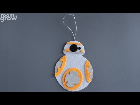 Make this Star Wars BB-8 felt keychain