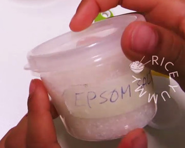 Make_slime_epsom_salt_material_2.jpg