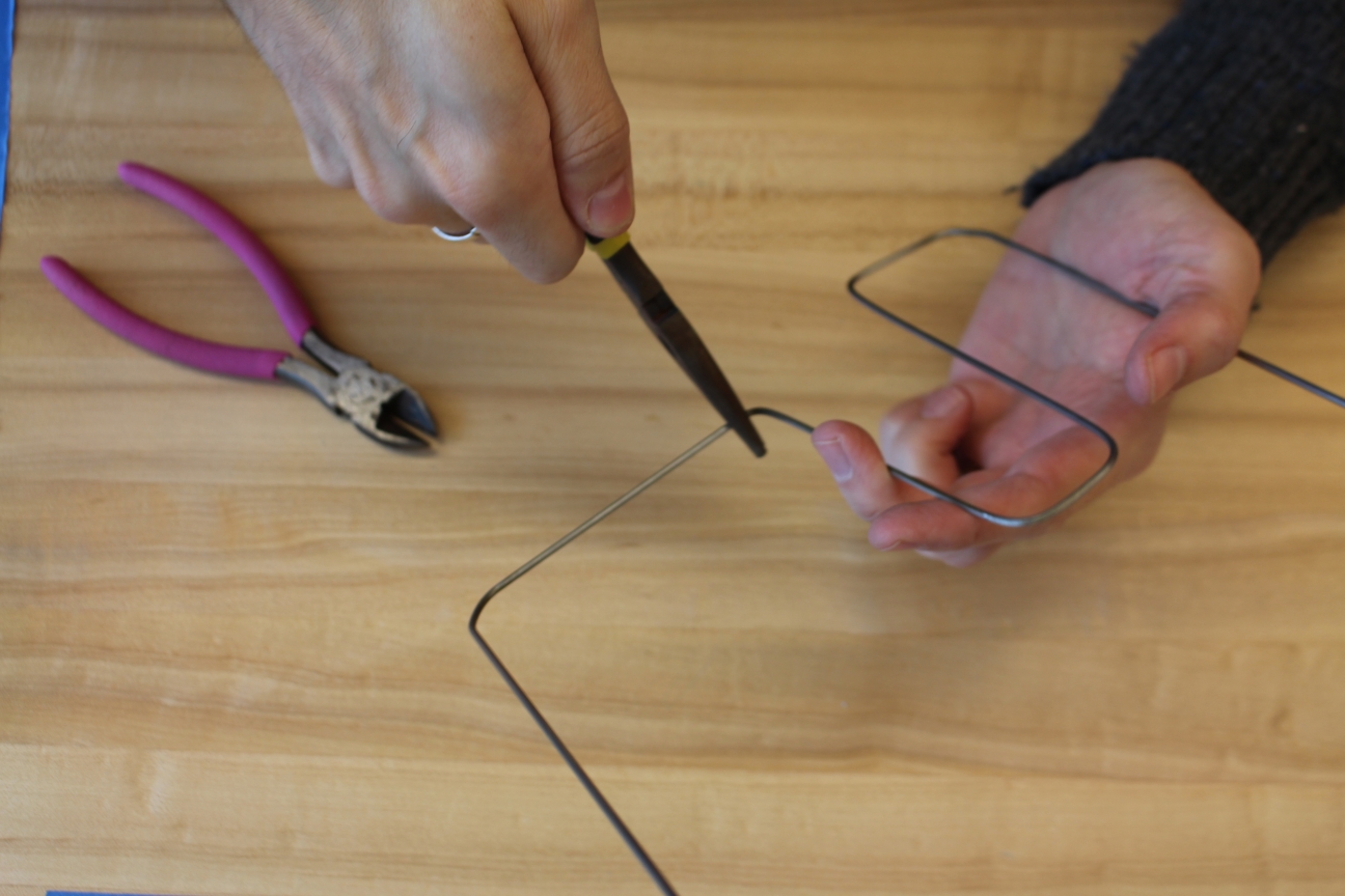 MakeyMakey wire maze - bending 2.JPG