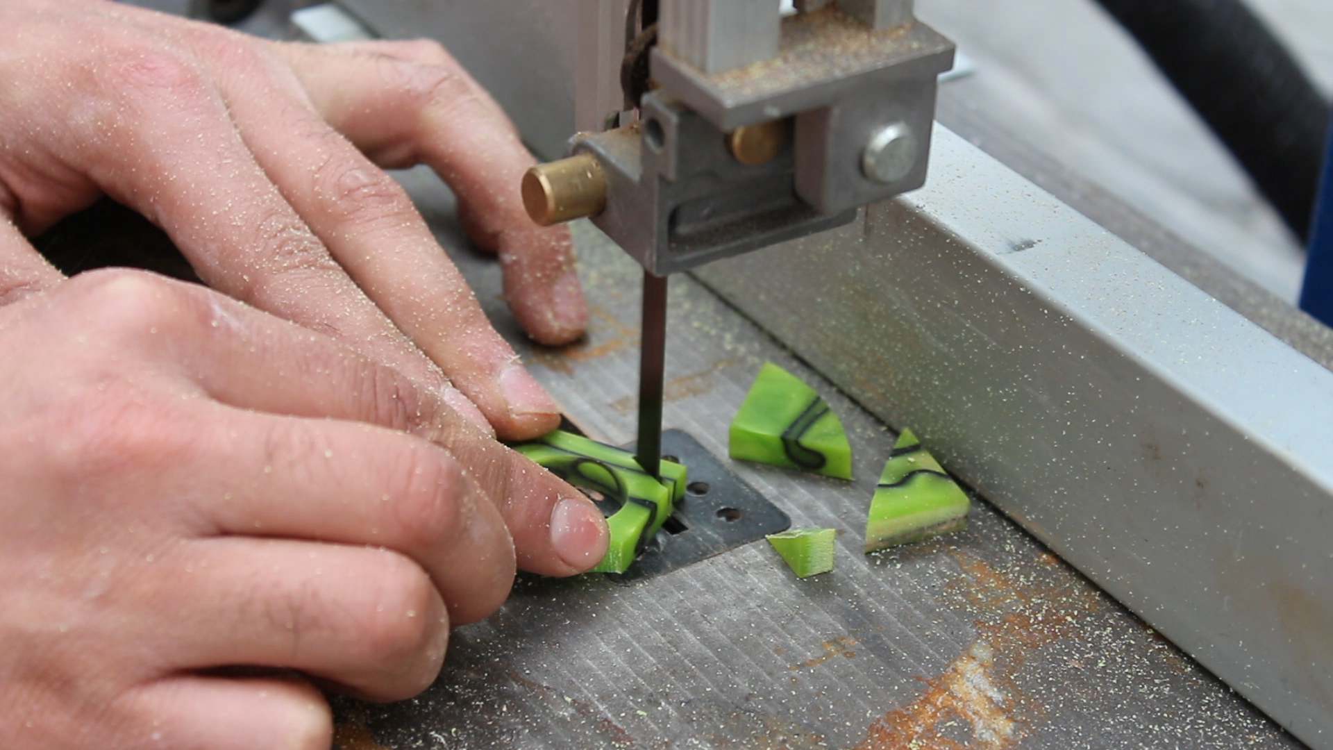 Making a dinosaur bone ring 14.bmp