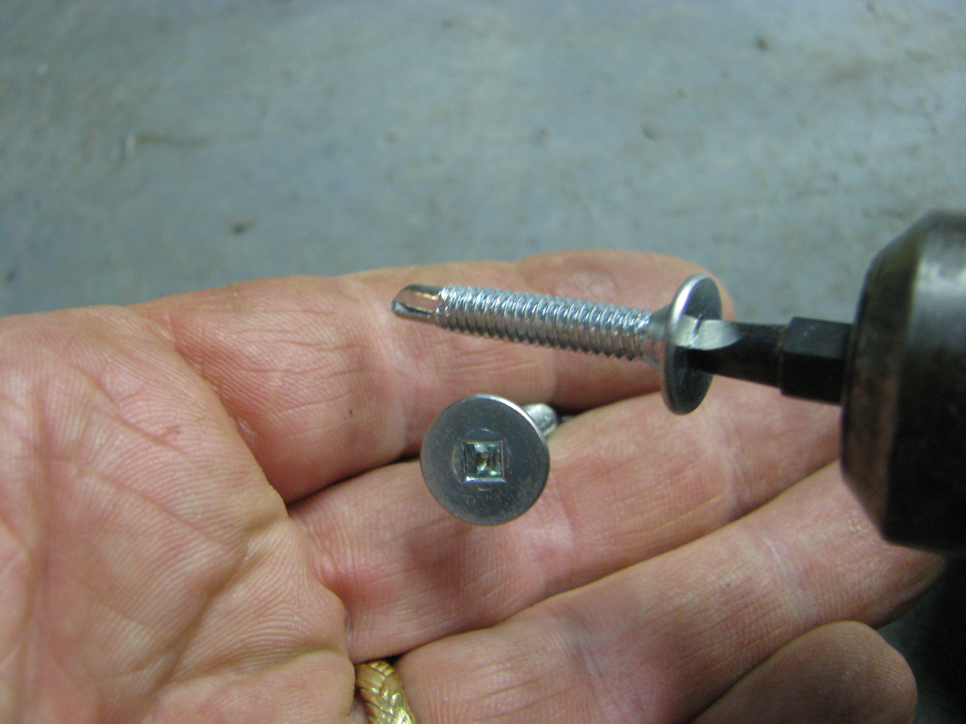 Material - sq drive - self drill screws.JPG