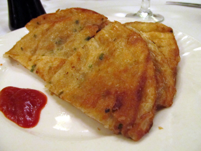 Ming Court - I-Drive - 12-31-10 - Scallion Pancakes2.jpg